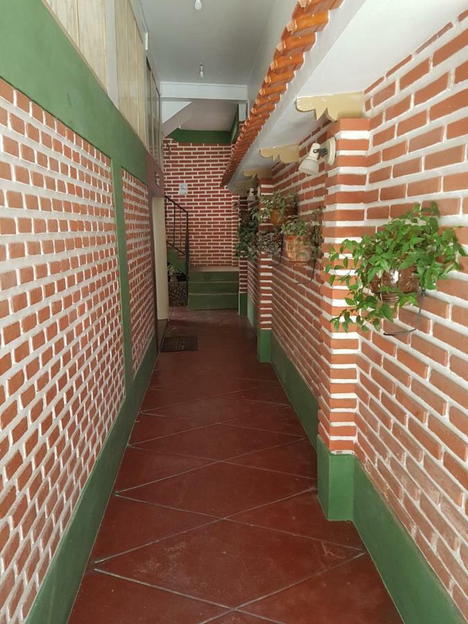 Hostel Buen Descanso スクレ エクステリア 写真